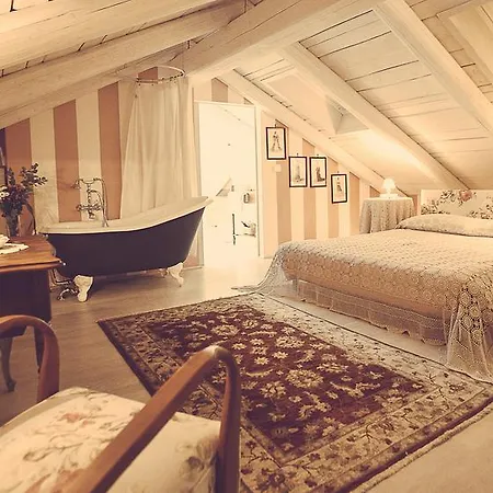 Bed and Breakfast Ca Alfieri Al 30 Govone